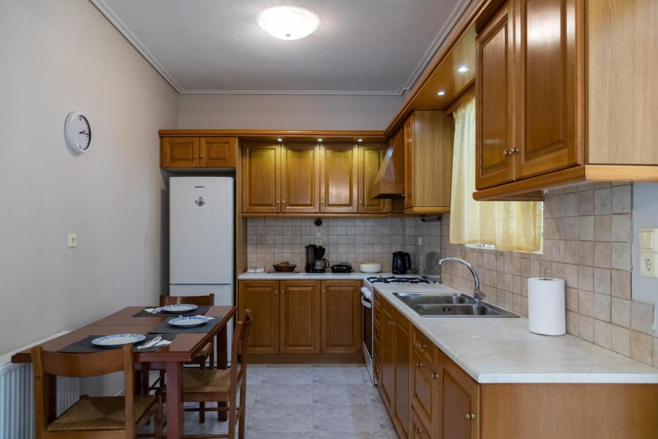 Pepi'S House Apartment Артемида Екстериор снимка