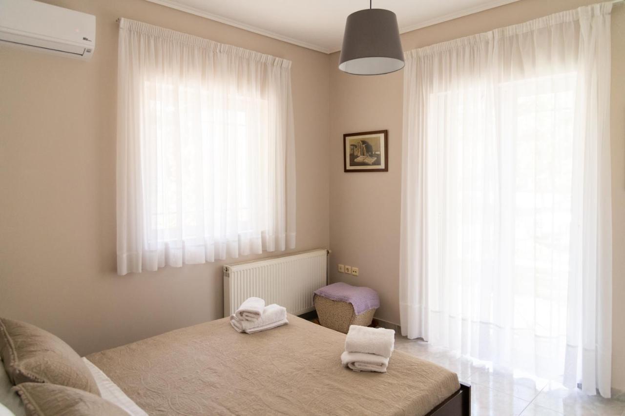 Pepi'S House Apartment Артемида Екстериор снимка